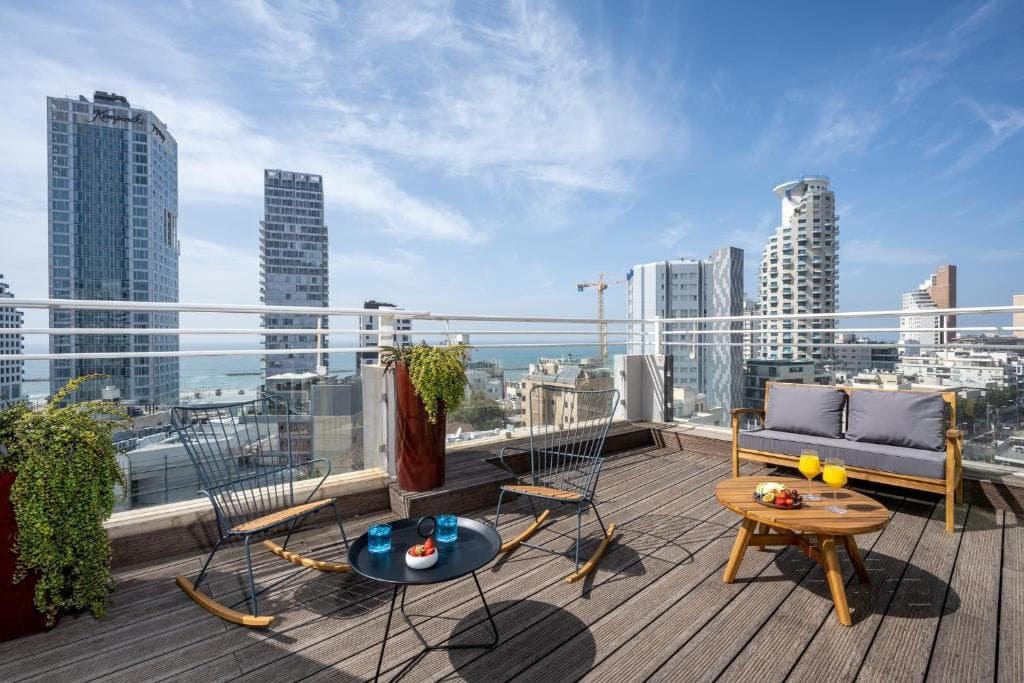 BY14 TLV Hotel