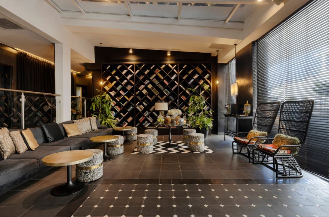 Brown Beach House Hotel - Brown Hotels