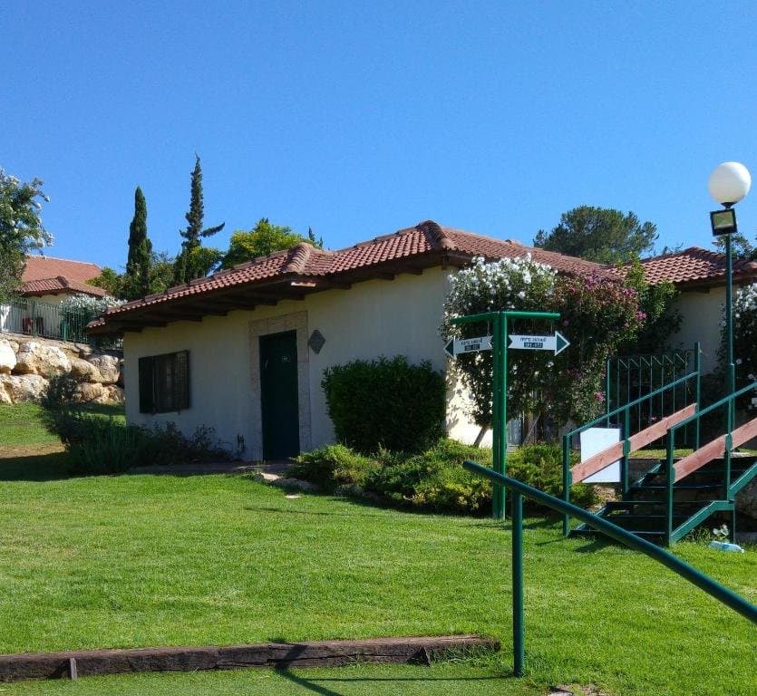 Shoresh Green Mountain Hotel