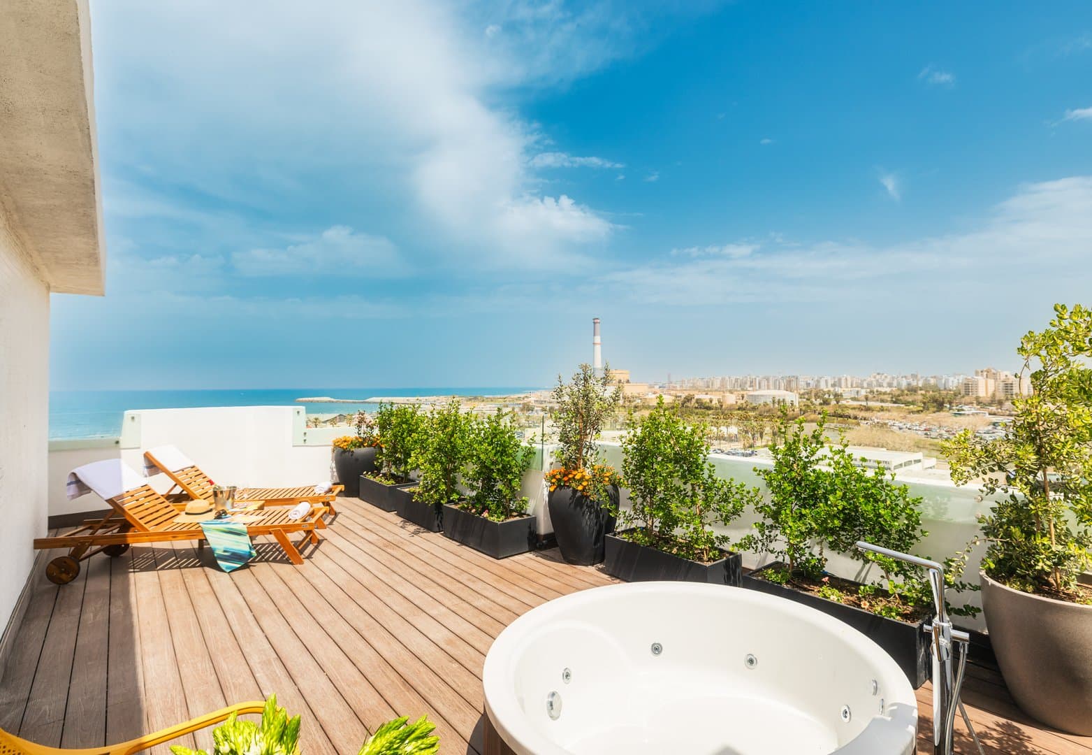 Sea Port Hotel - Play Hotels
