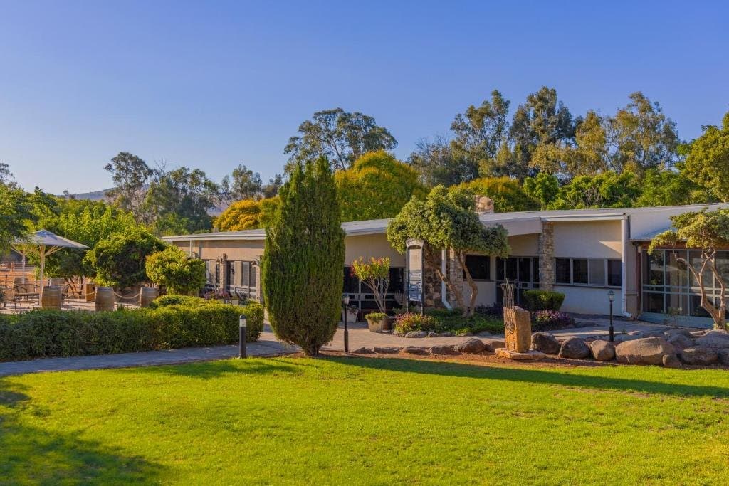 Vered HaGalil Recreation Farm Hotel - Brown Hotels