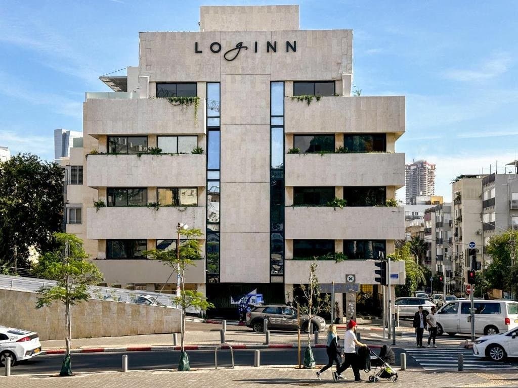 סוואנה - מלונות לוגאין