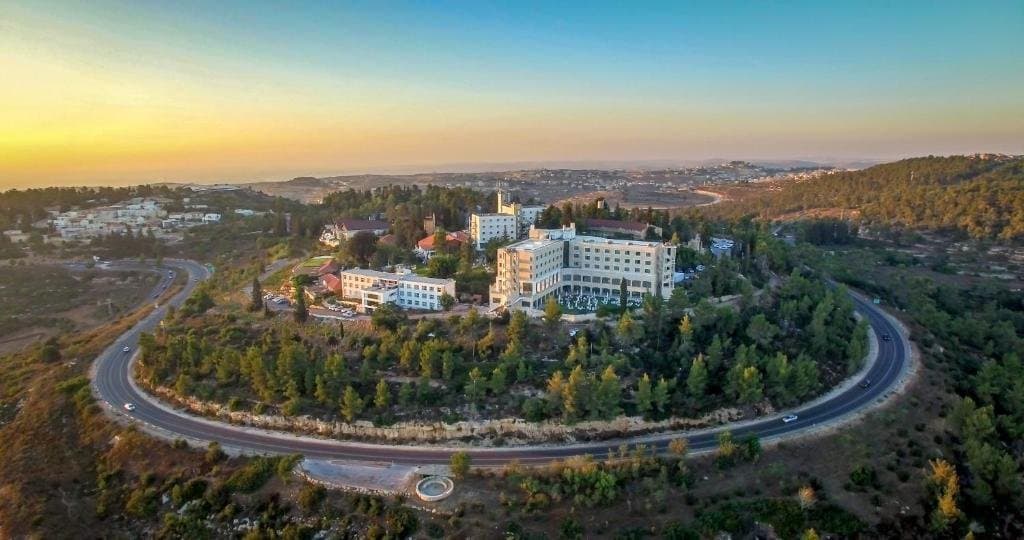 Yaarim Hotel