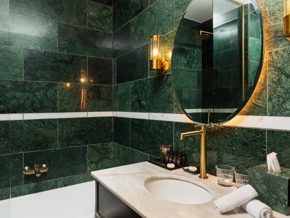 Hotel Deborah - Brown Hotels